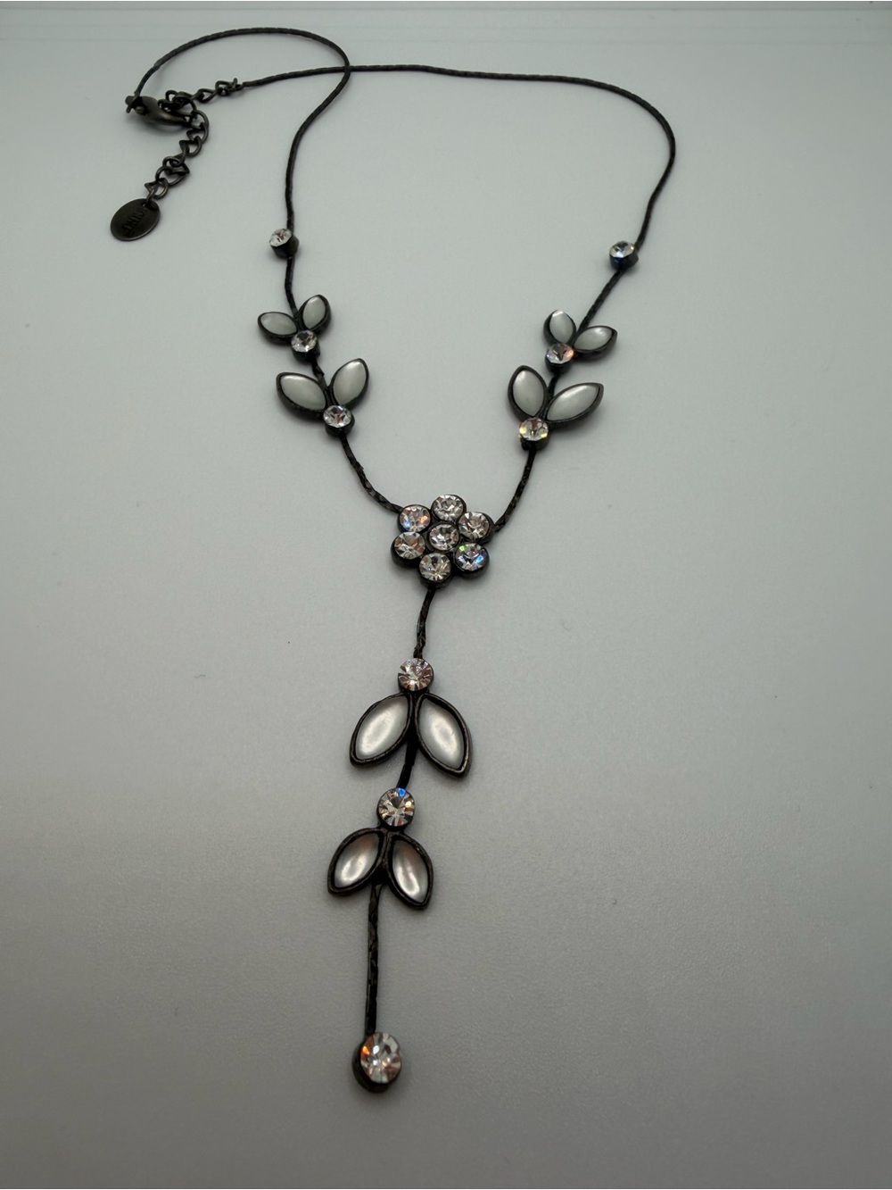 Delicate Crystal Leaf Y-Style Necklace in Silver and Black